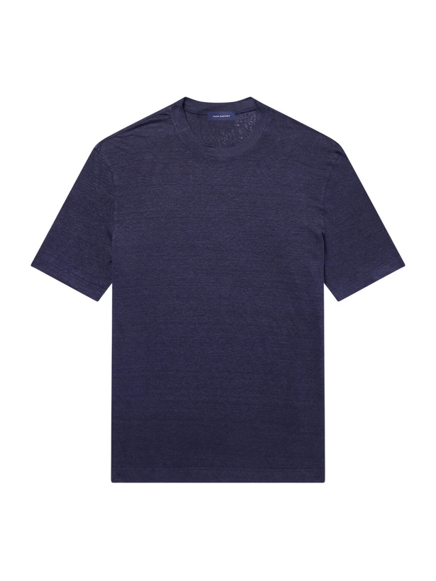 Photo: Thom Sweeney - Linen-Blend T-Shirt - Blue