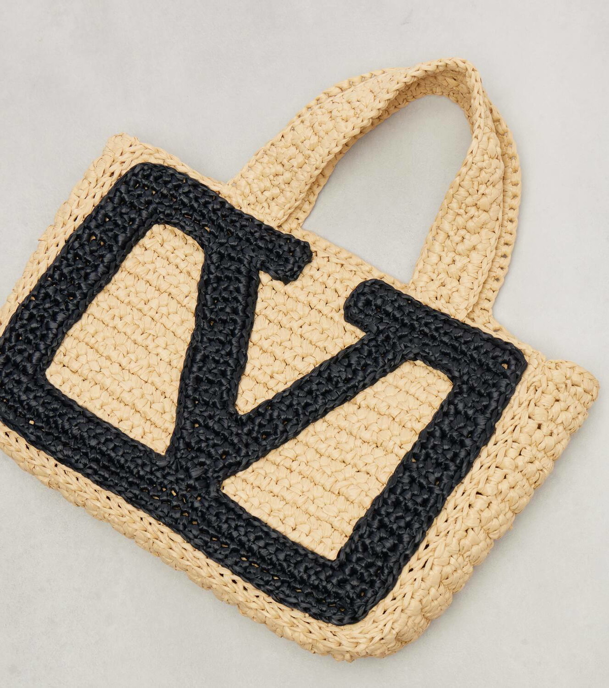 ★VALENTINO★ Garavani Viva Superstar Small raffia tote bag Valentino Garavani Viva Superstar Crochet Raffia Small Tote