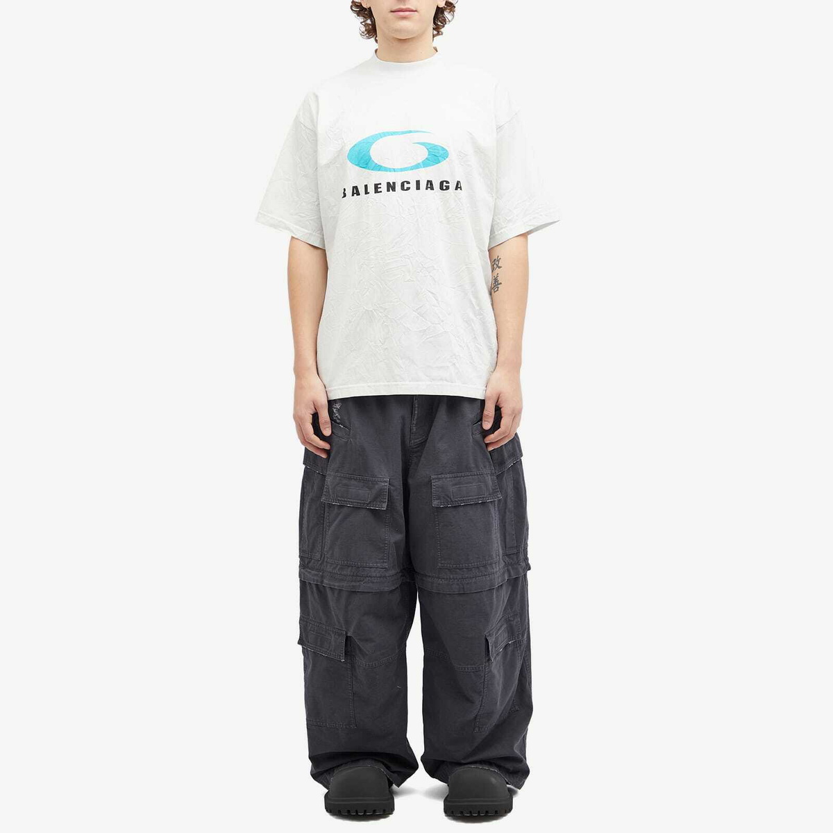 関税込【BALENCIAGA】ロゴ Tシャツ Dirty White & Blue 関税込【BALENCIAGA】ロゴ Tシャツ Dirty White & Blue
