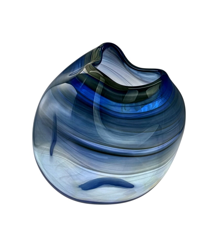 Photo: Alexa Lixfeld Komet glass vase