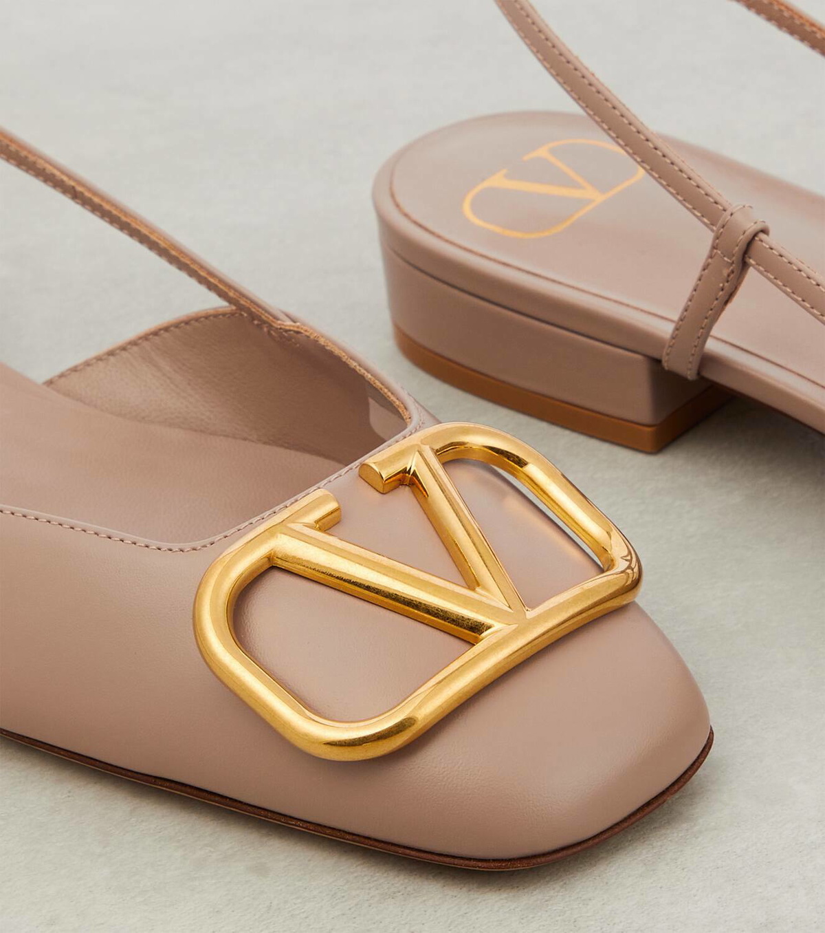 Valentino Garavani VLogo leather slingback flats Valentino