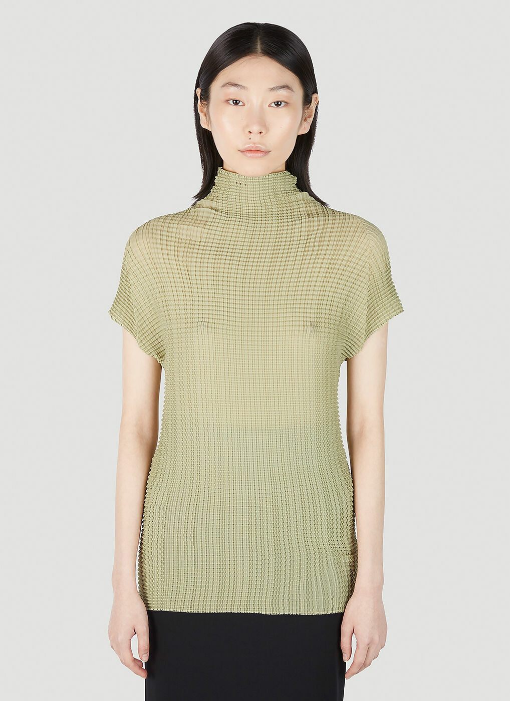 ISSEY MIYAKE WOOLY PLEATS-46 ６月限定トップス WOOLY PLEATS BK/WT-36 – ISSEY MIYAKE ONLINE STORE