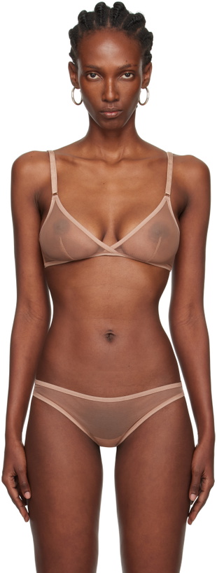 Photo: Yasmine Eslami Beige Jeanne Soft Bra