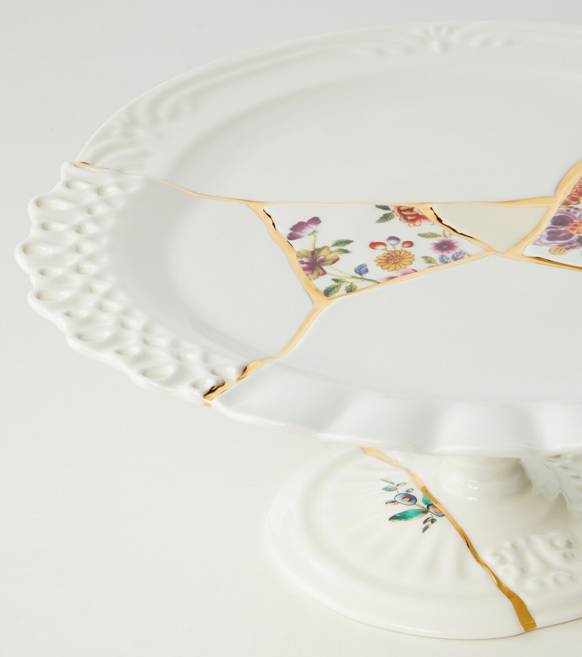 Seletti Kintsugi gold-plated porcelain cake stand