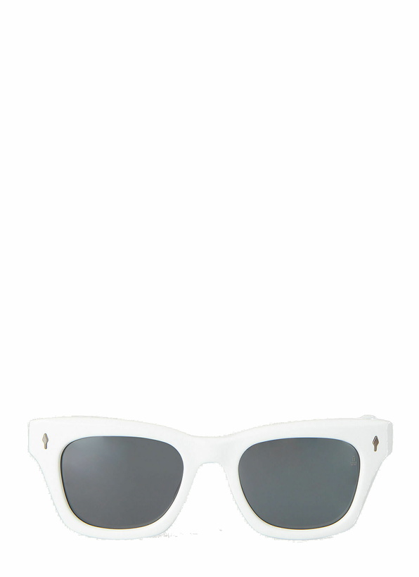 Photo: Dealan Sunglasses in White