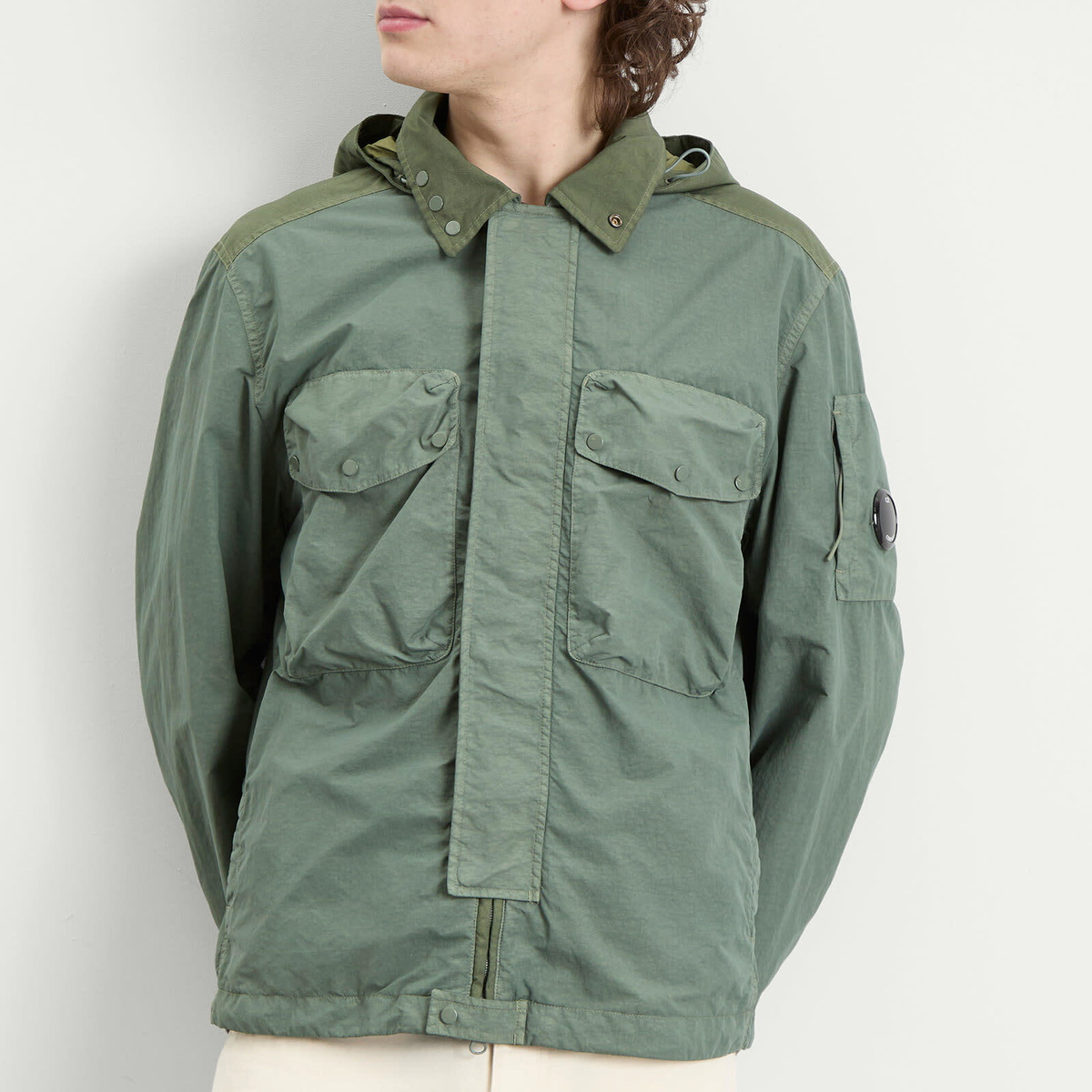 C.P. Company Men's Flatt Nylon Mixed Goggle Overshirt in Laurel Wreath