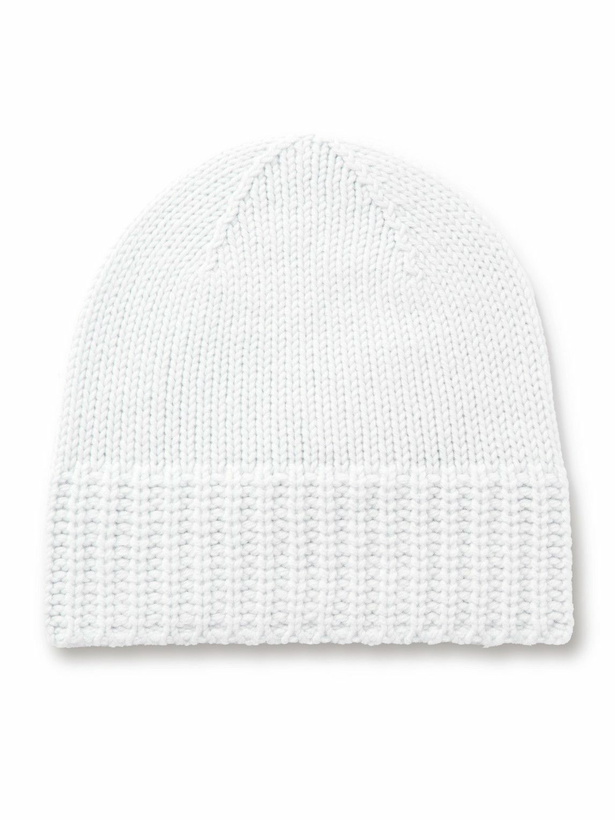 Photo: Johnstons of Elgin - Cashmere Beanie