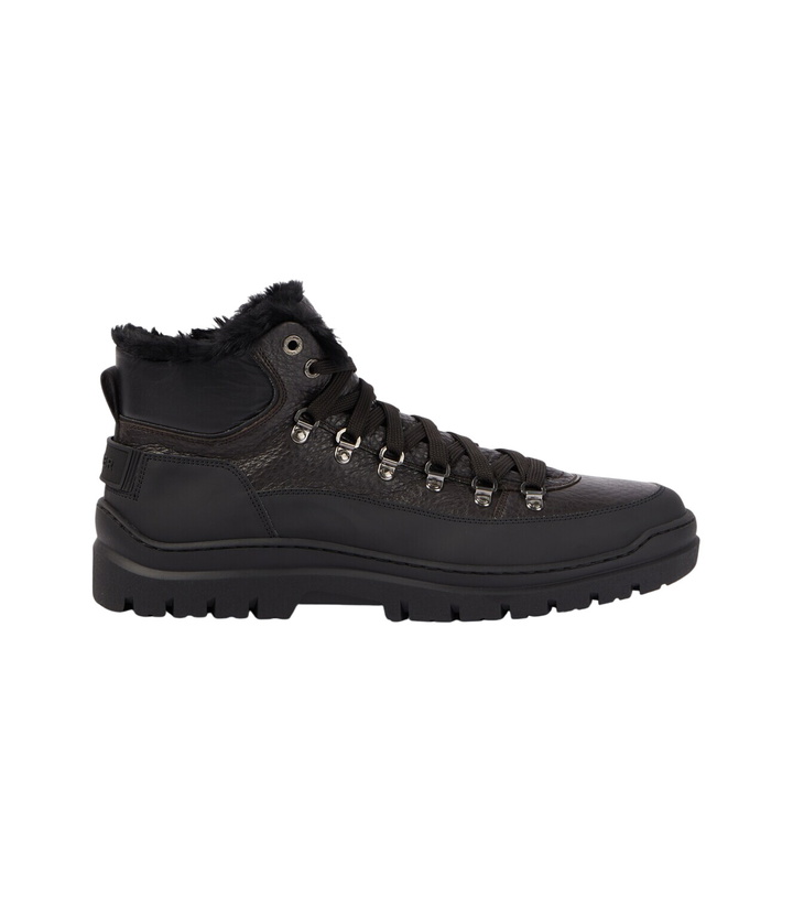 Photo: Bogner Bansko leather hiking boots