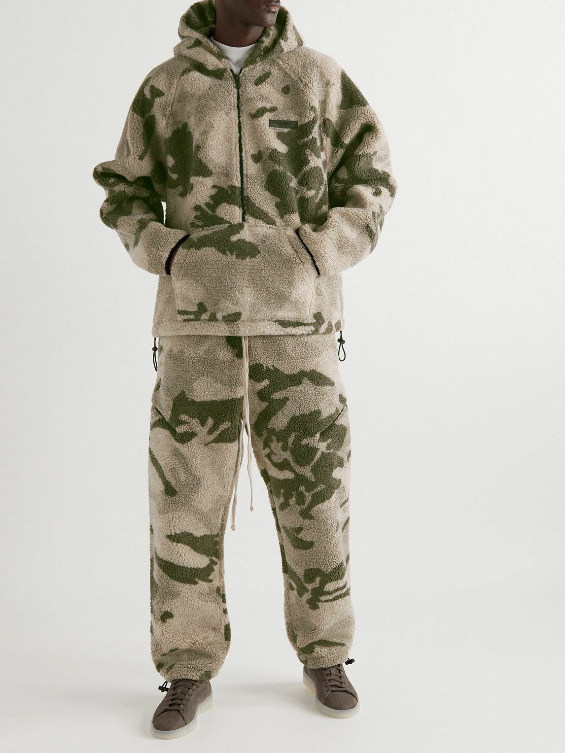 FEAR OF GOD ESSENTIALS - Slim-Fit Logo-Appliquéd Camouflage-Print Fleece  Sweatpants - Green Fear Of God Essentials