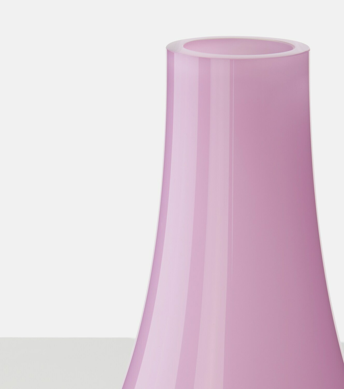 Alexa Lixfeld Spin glass vase