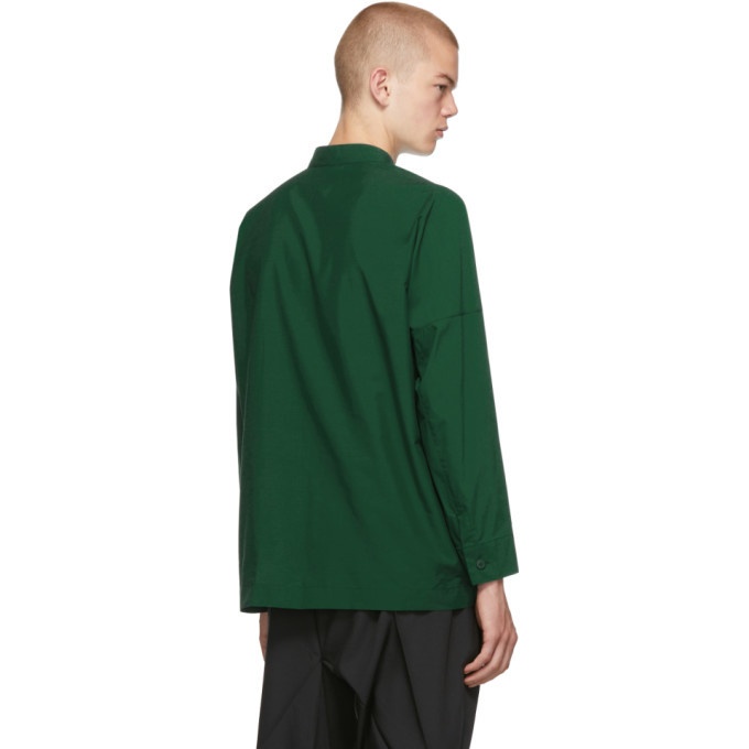 132 5. ISSEY MIYAKE Green Integrated Pocket Shirt 132 5. ISSEY MIYAKE