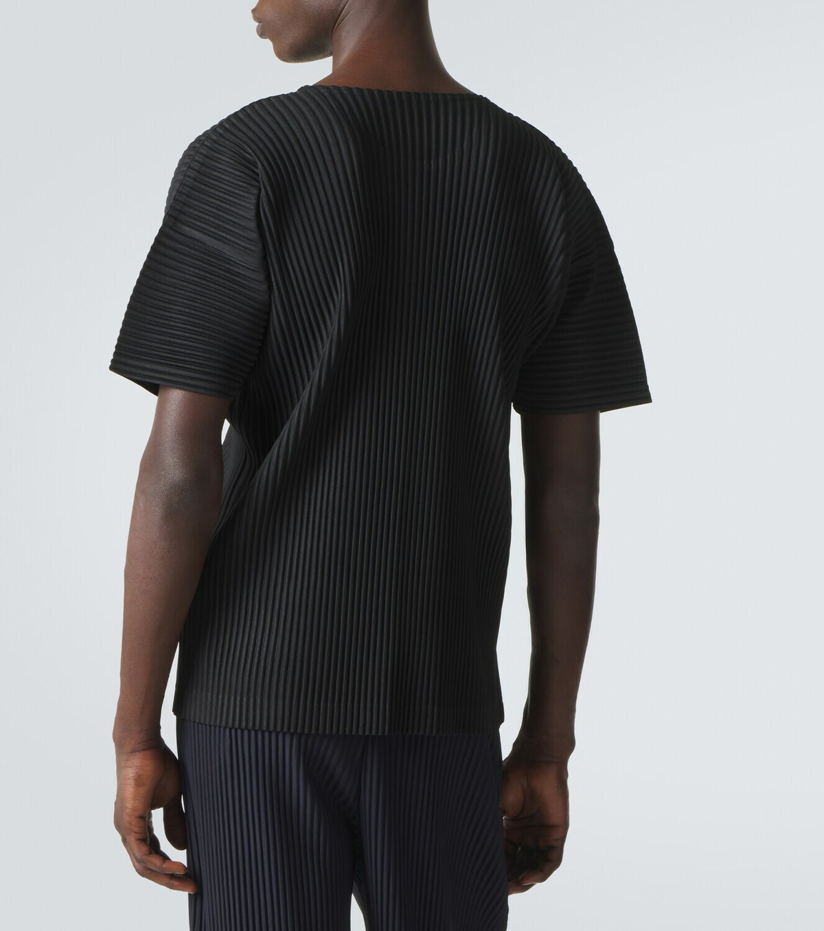 Homme Plissé Issey Miyake Basics pleated T-shirt