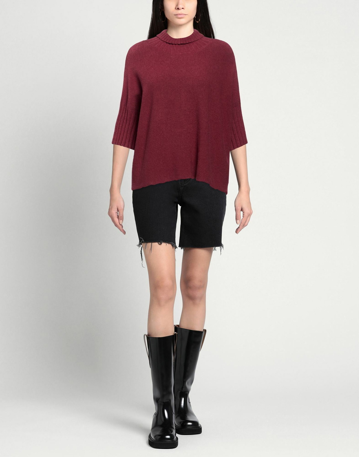 Manila Grace Womens Turtleneck in Burgundy