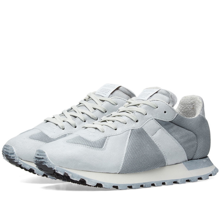 Photo: Maison Margiela 22 Painted Retro Runner Sneaker Grey