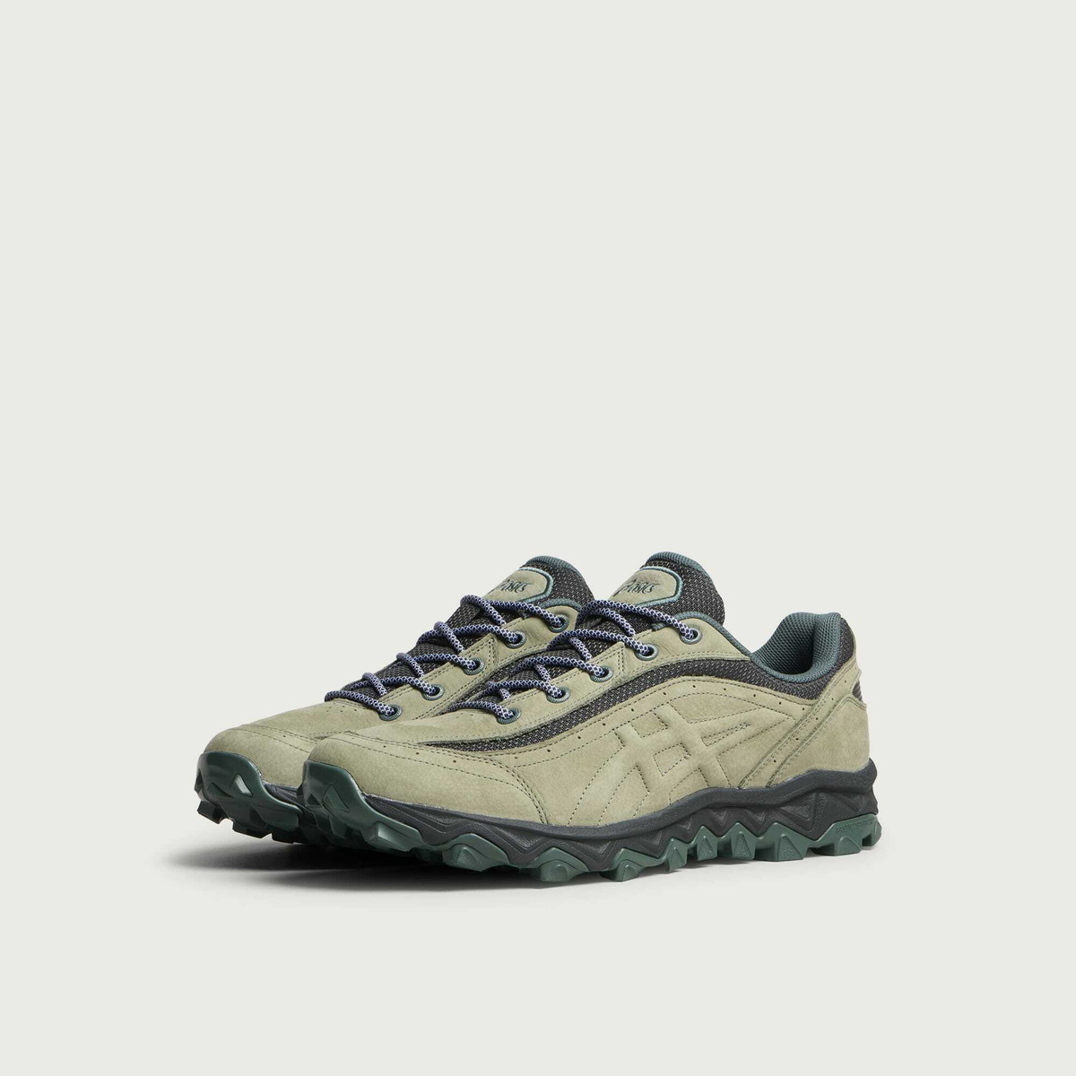Asics Men's GEL-TRANSCEND FJ Sneaker in Ash Green/Graphite Grey