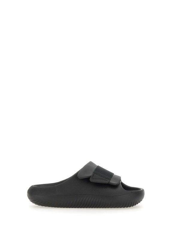 Photo: Crocs Mellow Luxe Recovery Slide