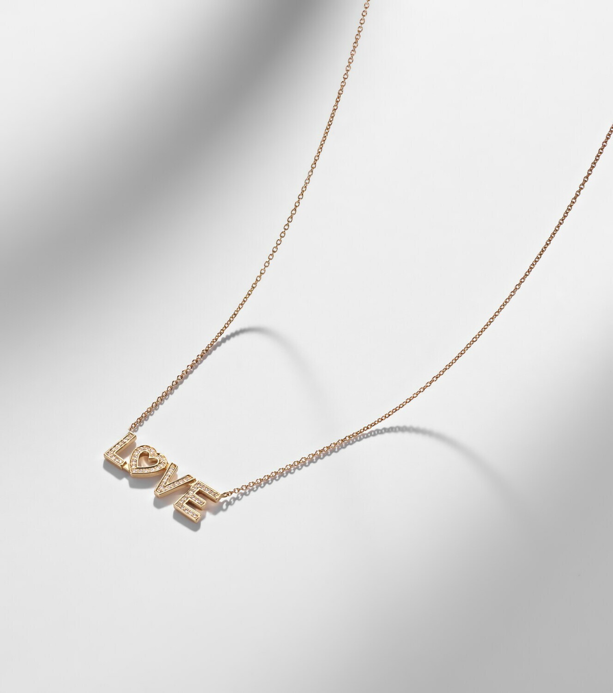 Sophie Bille Brahe Love 18kt gold necklace with diamonds