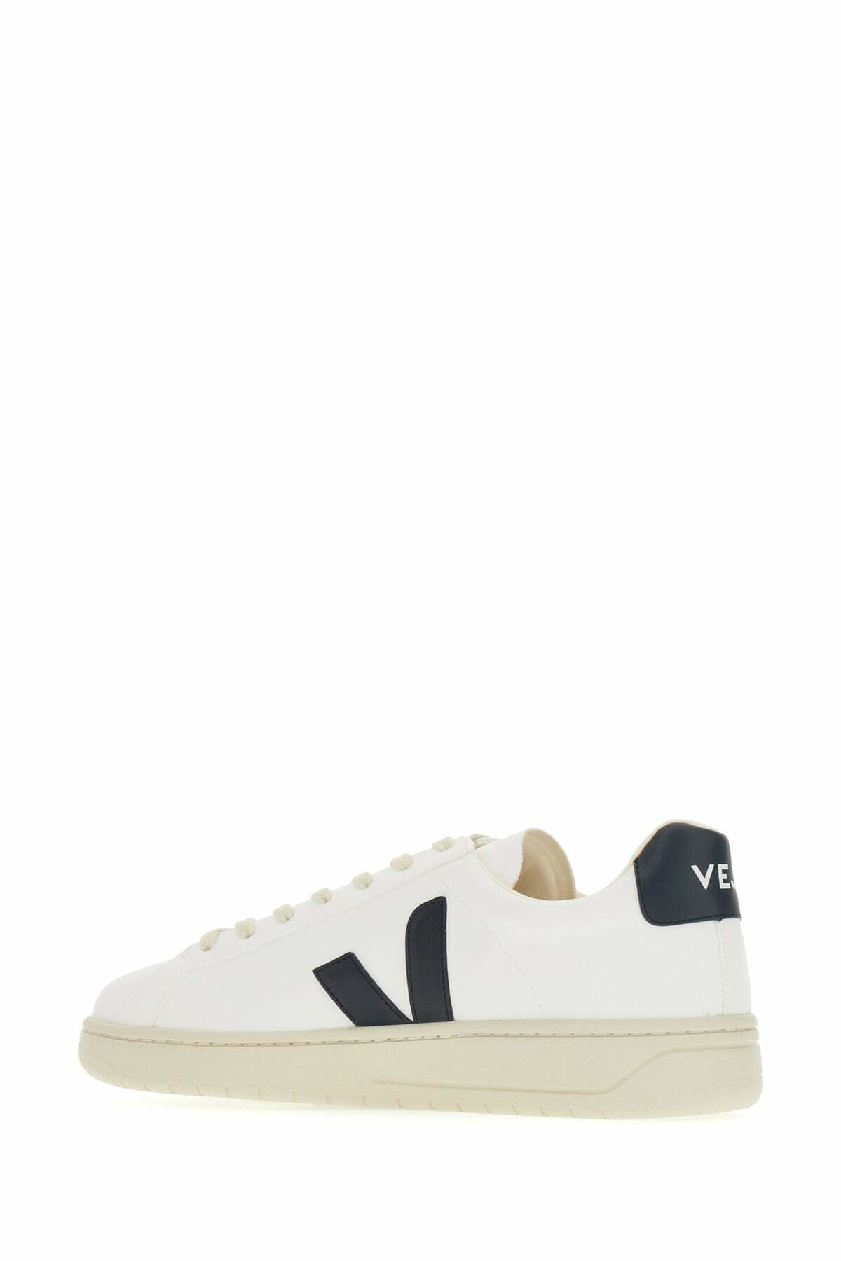 【関税込み】Urca Sneakers - Veja - Synthetic leather - White Amazon.com | Veja Women's Urca Sneakers, White/Natural, 4