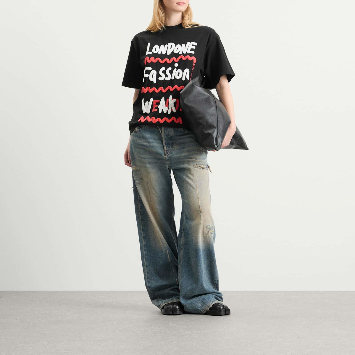 Navinder Nangla END. Londone Fassion Weak T-Shirt in Black