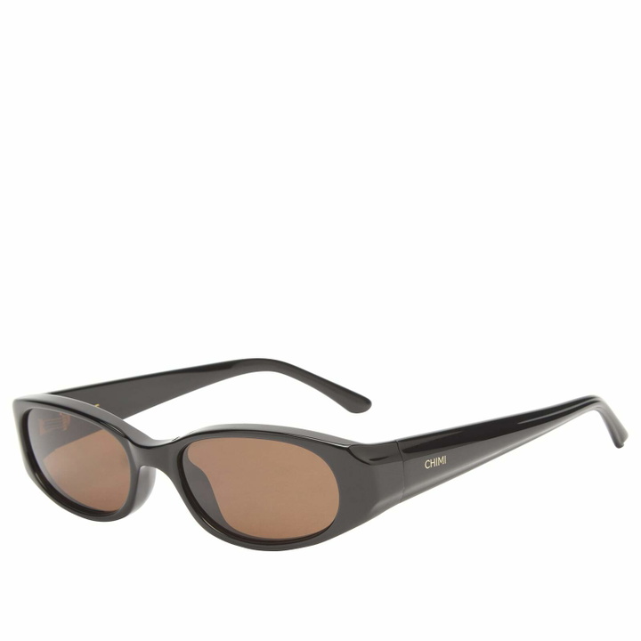 Photo: CHIMI Note Sunglasses in Coal Black 