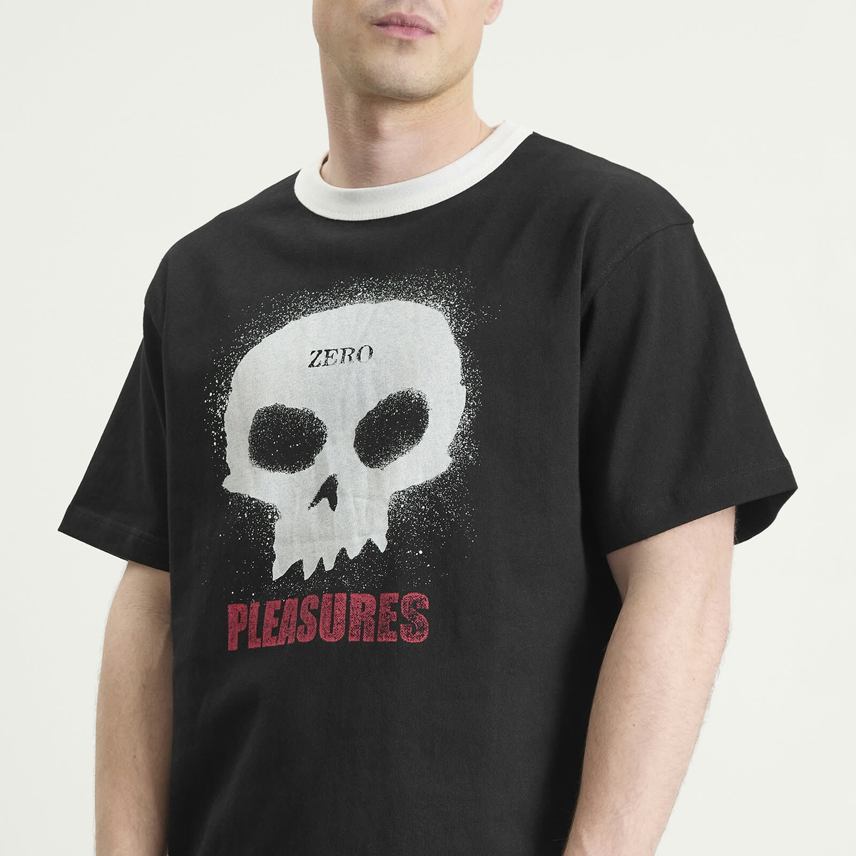 Pleasures Men's x Zero Single Skull Heavyweight T-Shirt in Black