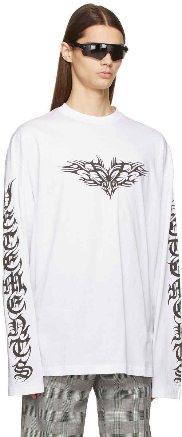 VETEMENTS White Gothic Long Sleeve T-Shirt Vetements