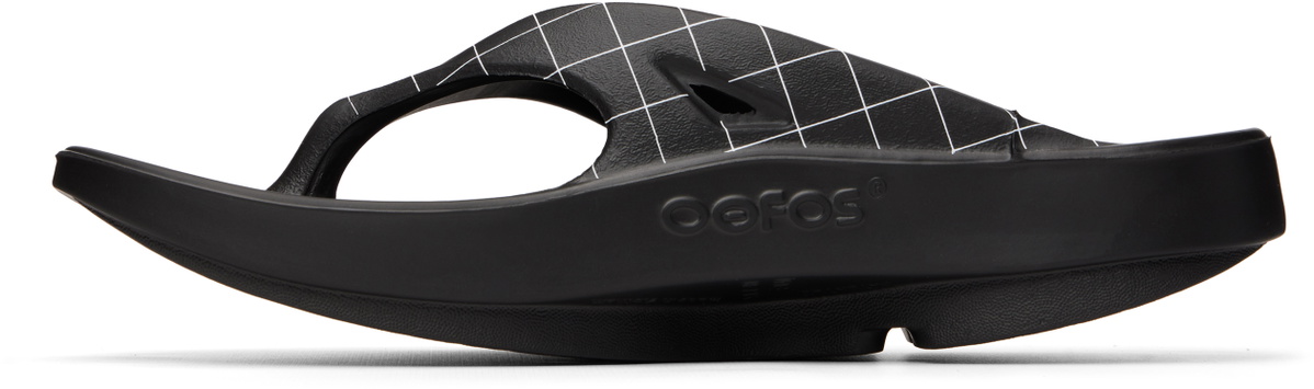 UNDERCOVER Black OOFOS Edition UC1F4F03 Flip-Flops