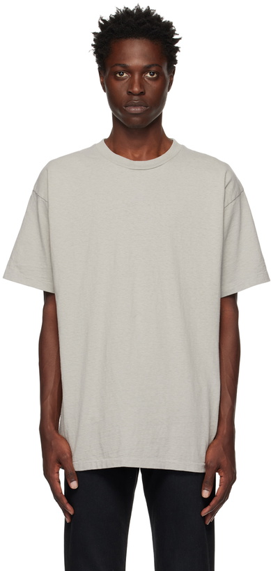 Photo: John Elliott Gray University T-Shirt