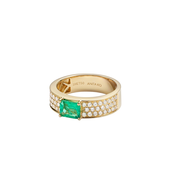 Photo: Anita Ko 18kt gold ring with emerald and diamonds
