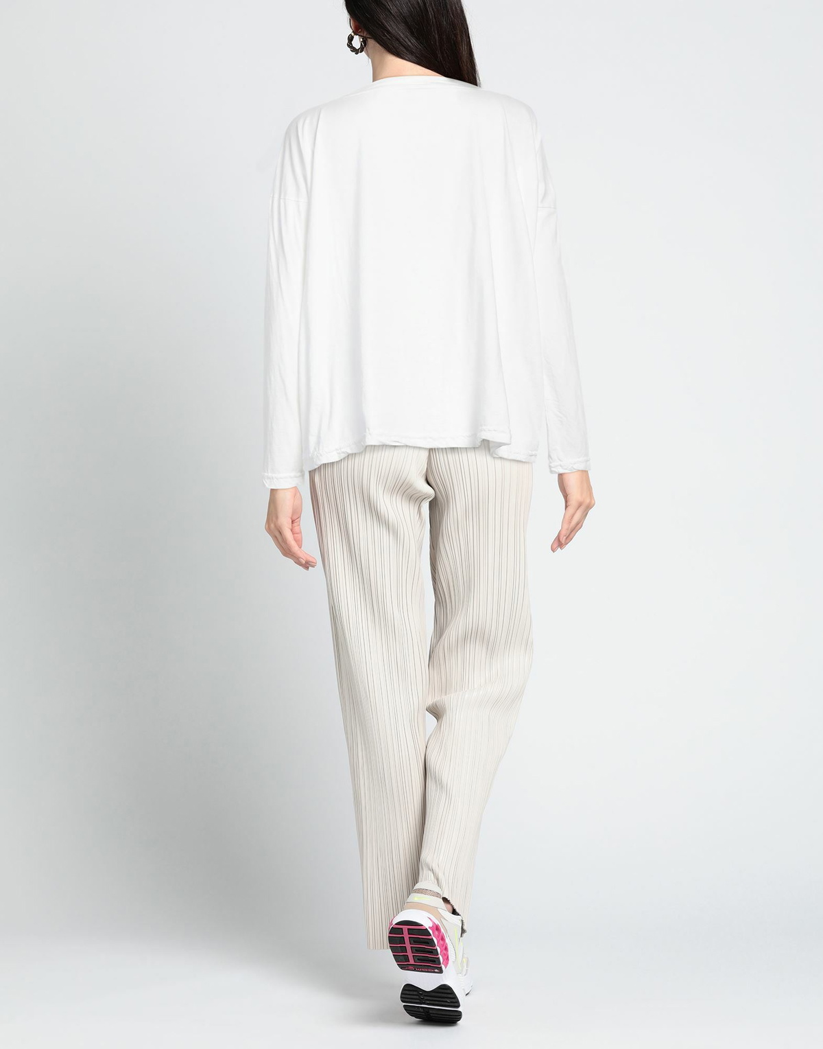 Crossley Womens T-shirt in Off white