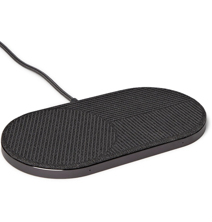 Photo: Native Union - Drop XL Wireless Charger - Gray