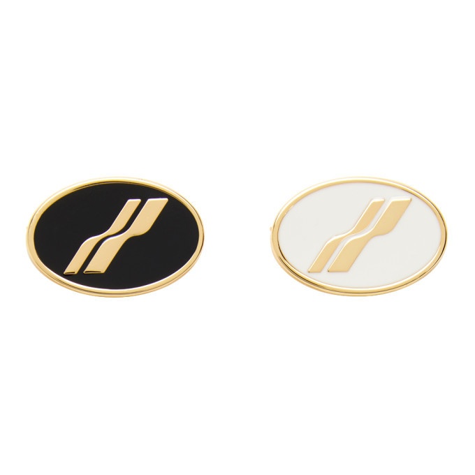 Photo: We11done Gold Oval Logo Brooch Set