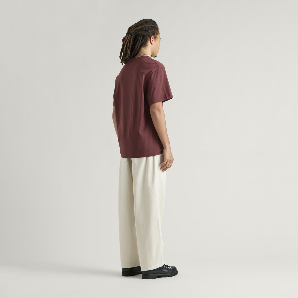 END. Mono T-shirt in Oxblood