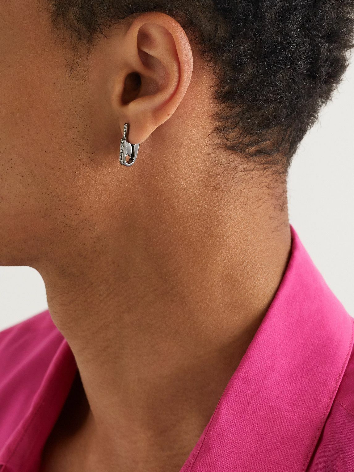 EÉRA - Pin Blackened Gold Diamond Single Earring