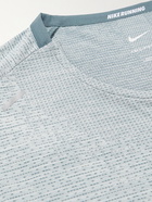 NIKE RUNNING - Techknit Ultra Dri-FIT T-Shirt - Gray