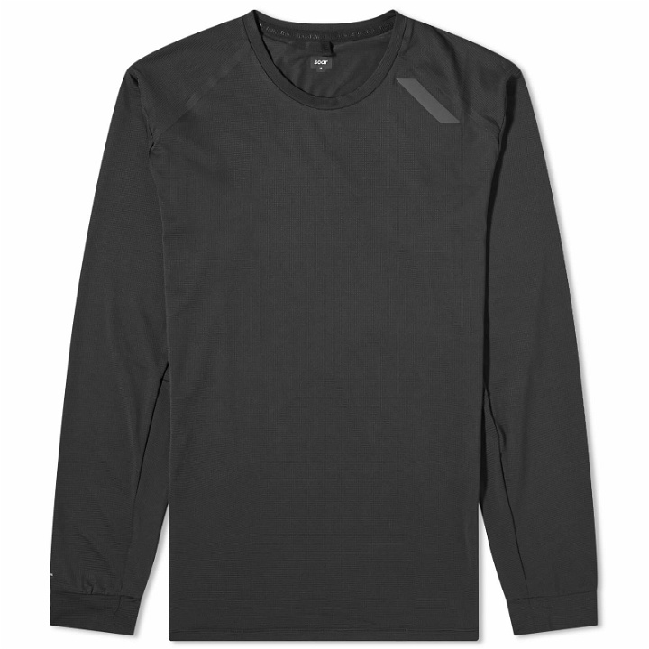 Photo: SOAR Men's Longsleeve Tech T-Shirt in Black