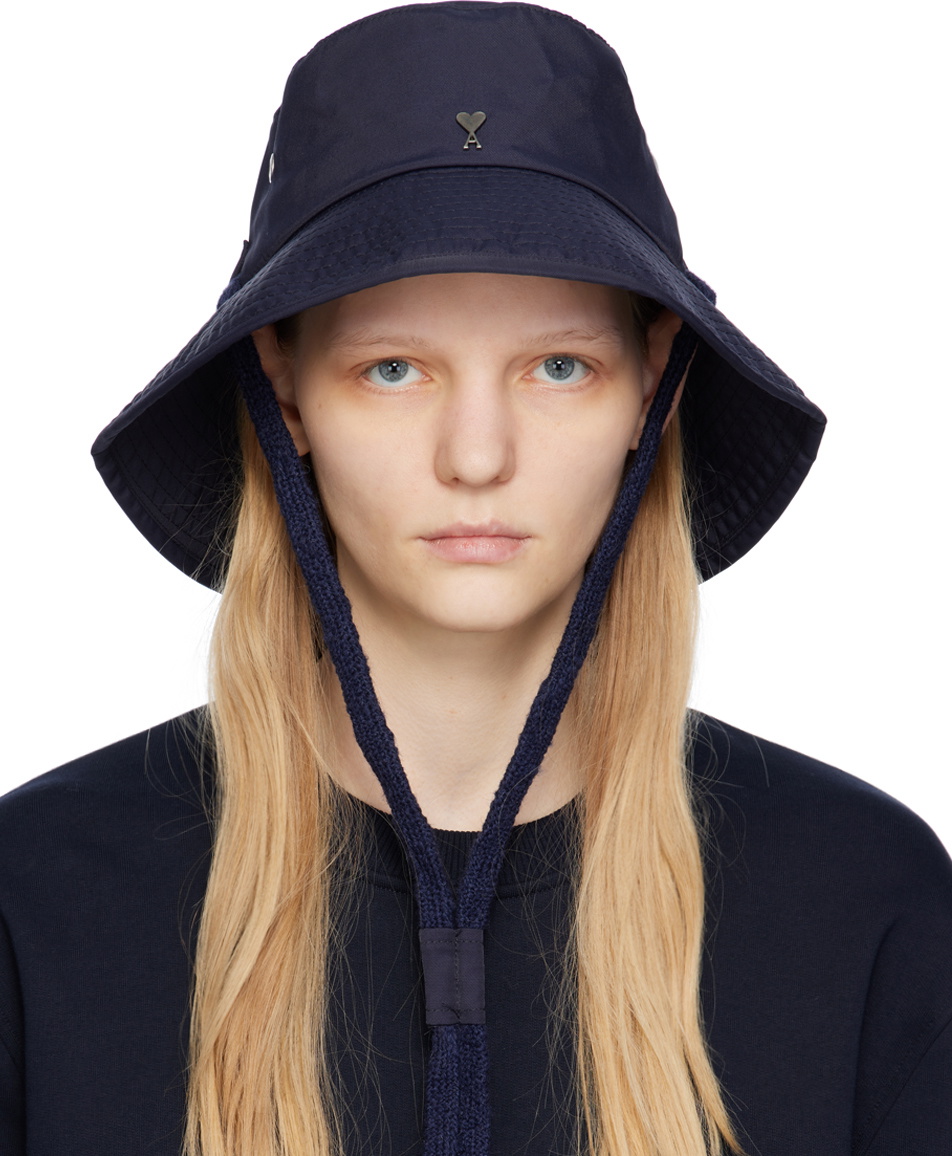 AMI Alexandre Mattiussi Navy Ami de Cœur Bucket Hat AMI Alexandre