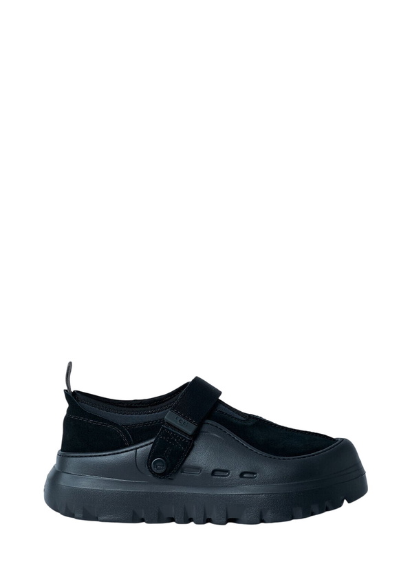Photo: UGG PeakMod Lowcut Sneakers