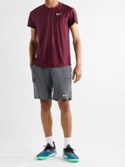 Nike Tennis - NikeCourt Advantage Recycled Dri-FIT Tennis T-Shirt - Burgundy