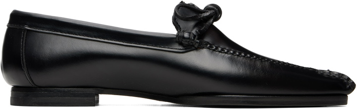 Photo: HEREU Black Aresta Pointy Loafers