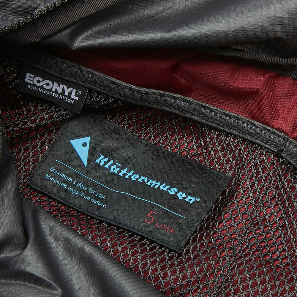 Klättermusen Men's Eldrimner Lumbarpack in Raven