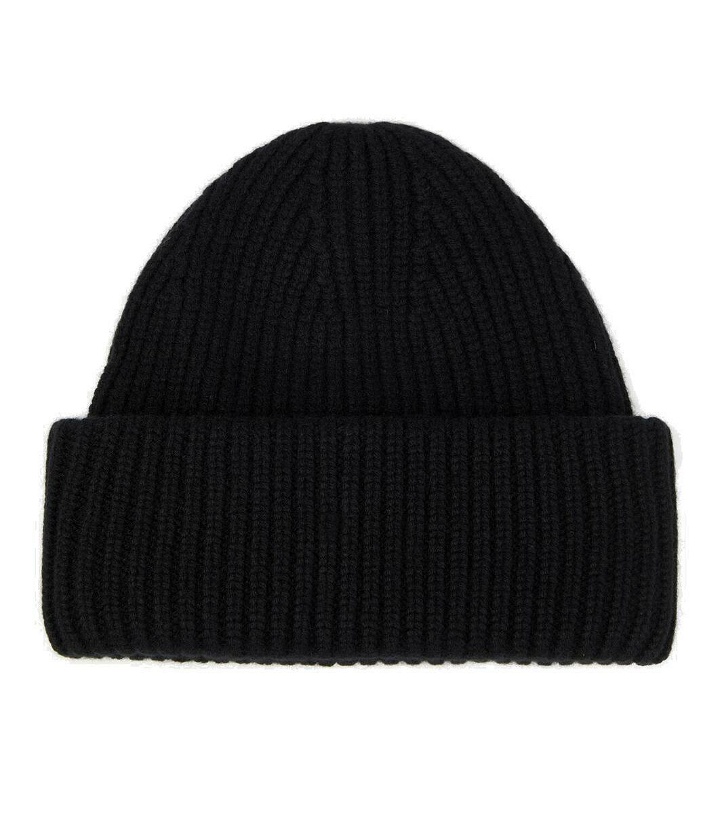 Photo: Yves Salomon Wool and cashmere beanie