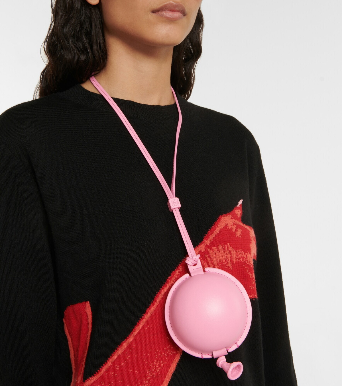 loewe balloon pouch