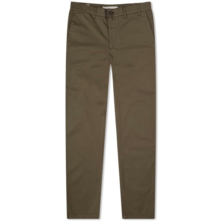 Photo: Norse Projects Men's Aros Regular Light Stretch Chino in Ivy Green