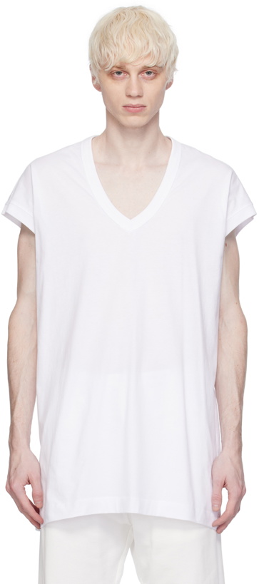Photo: Dries Van Noten White V-Neck T-Shirt