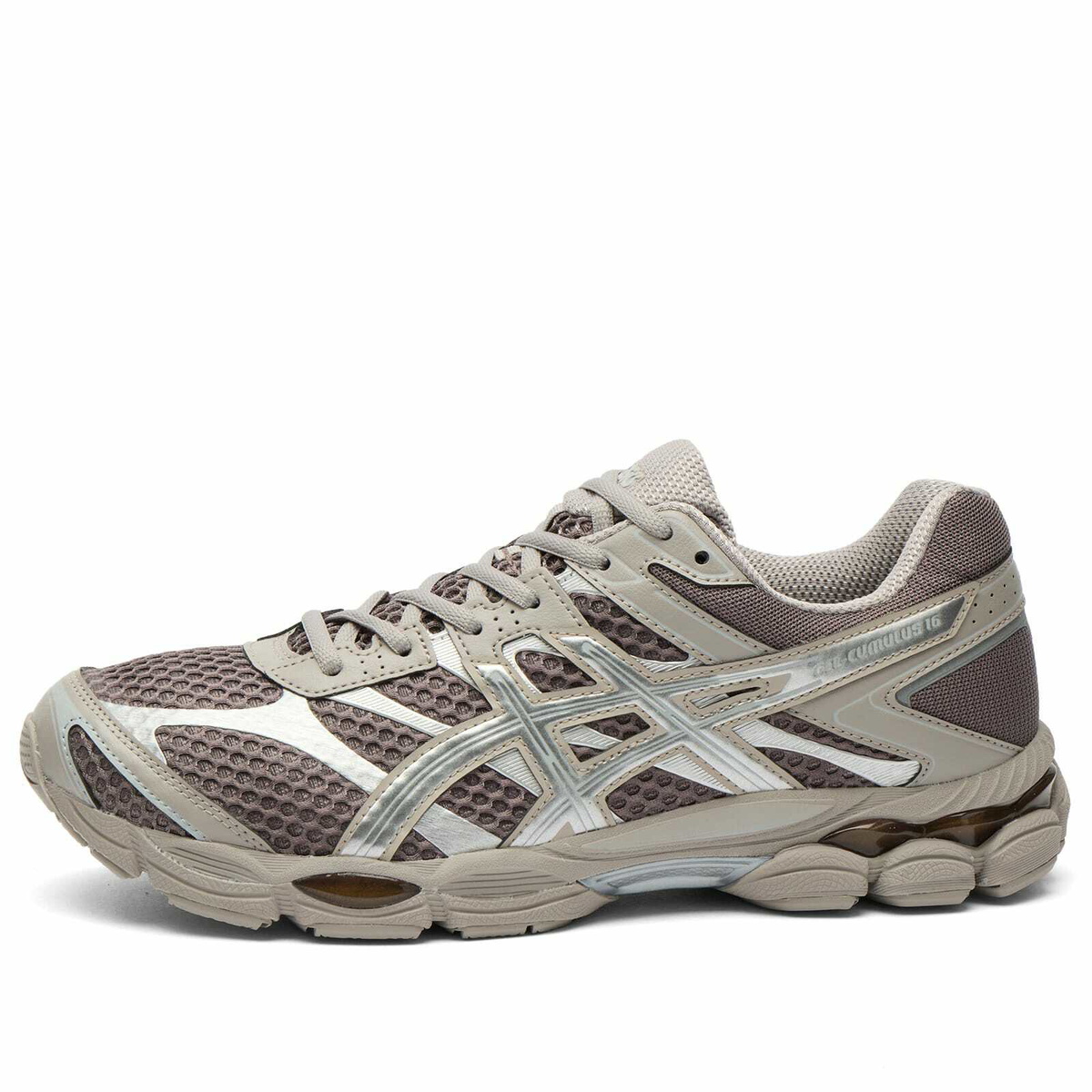 Asics GEL-CUMULUS 16 Sneaker in Cocoa Powder/Pure Silver
