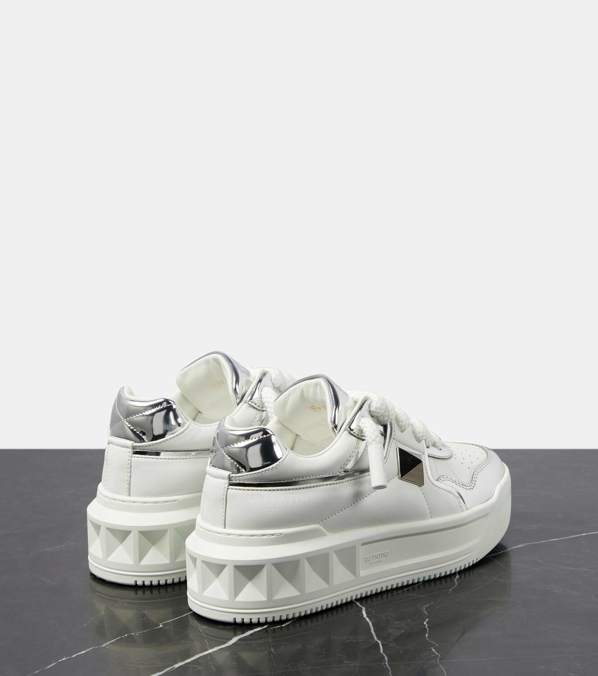 スニーカー VALENTINO GARAVANI XL ONE STUD SNEAKERS One Stud Xl Trainer In Nappa Leather for Woman in White