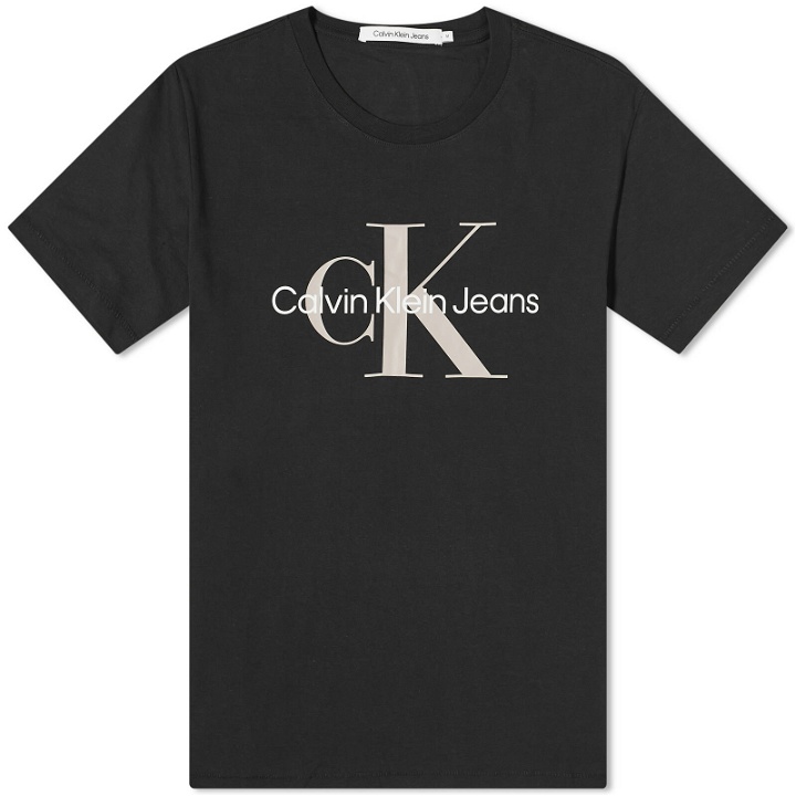 Photo: Calvin Klein Men's Seasonal Monologo T-Shirt in Black/Porpoise