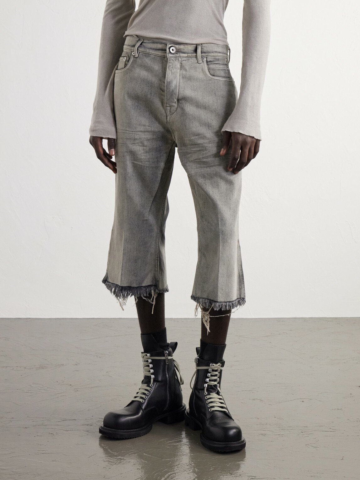 Rick Owens - Bolan Straight-Leg Frayed Denim Shorts - Gray