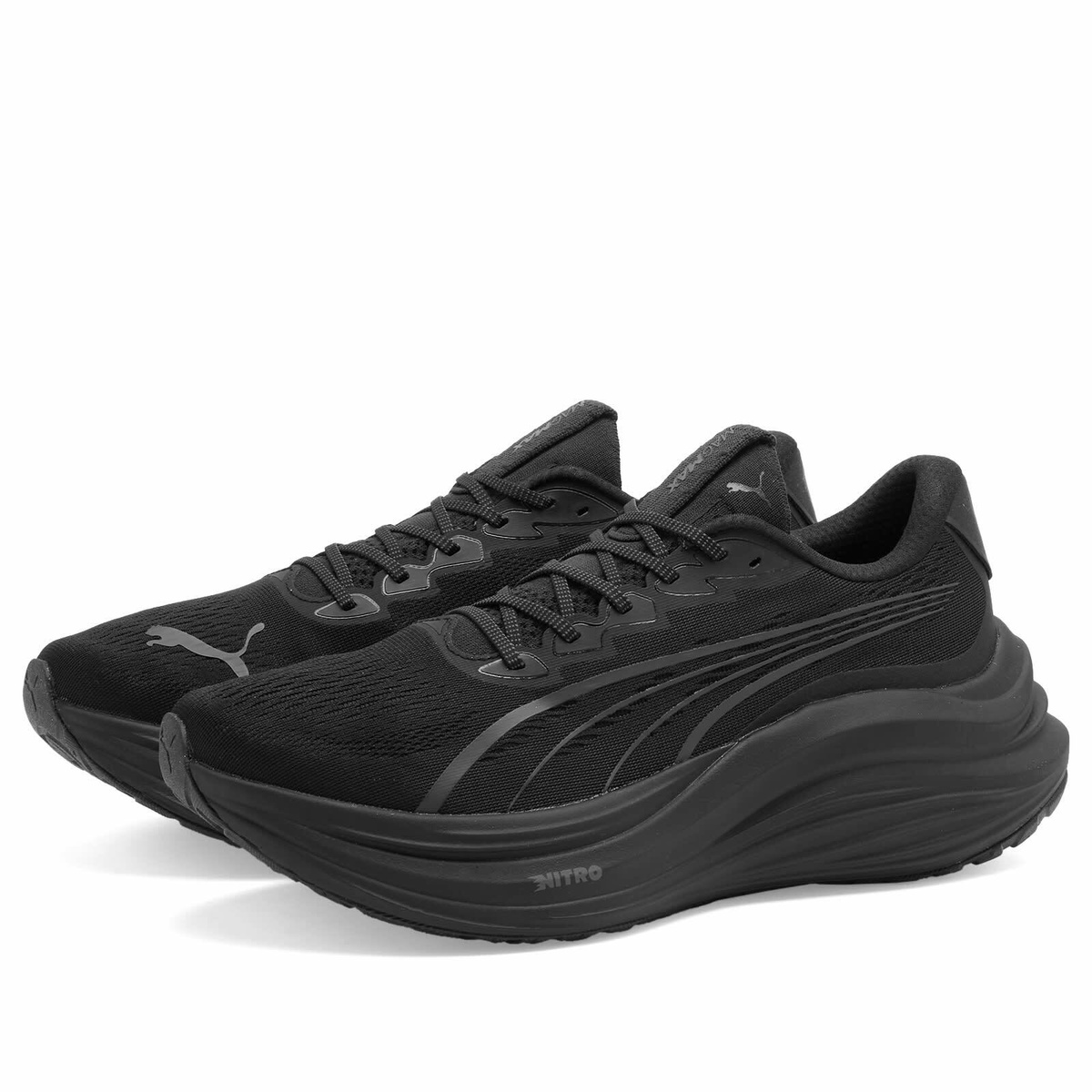 Puma MagMax NITRO Sneaker in Black/Galactic Gray